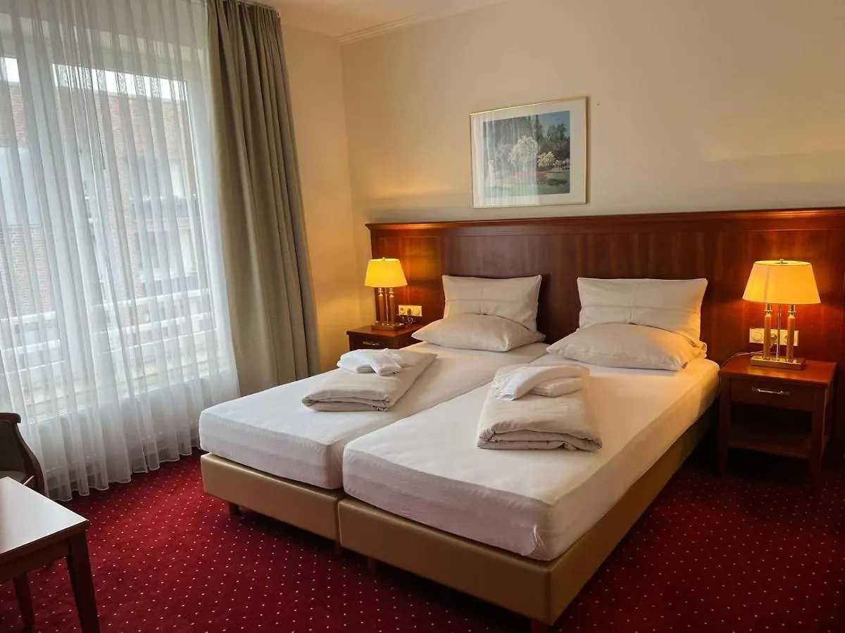 Hotel Hanseatischer Hof Lubeck 4*,  Germany
